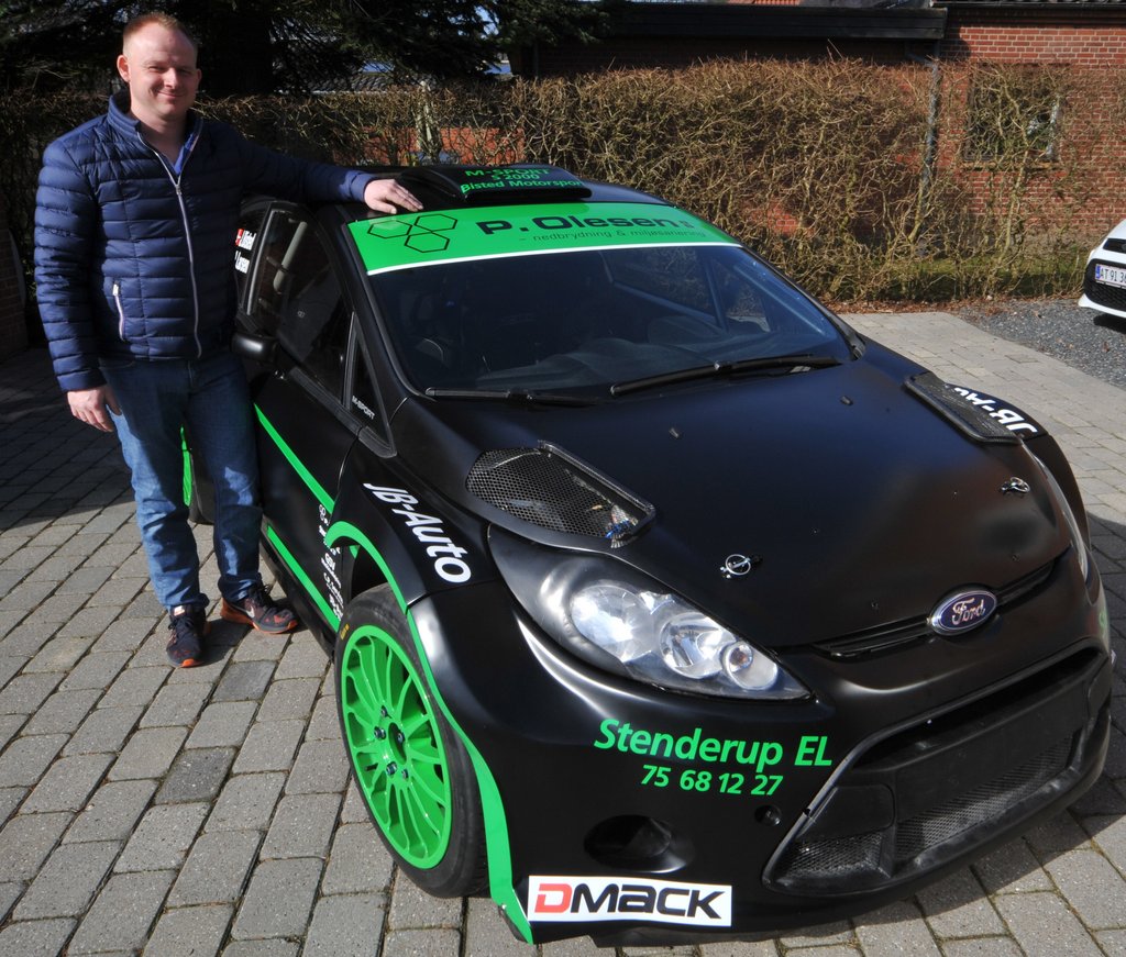 Det bliver en spændende nyhed, som Jesper Bisted kan præsentere, når Hammel Autolak Rally Grand Prix køres den 8. april i Munck Asfalts store grusgrav ved Kongensbro mellem Århus og Viborg